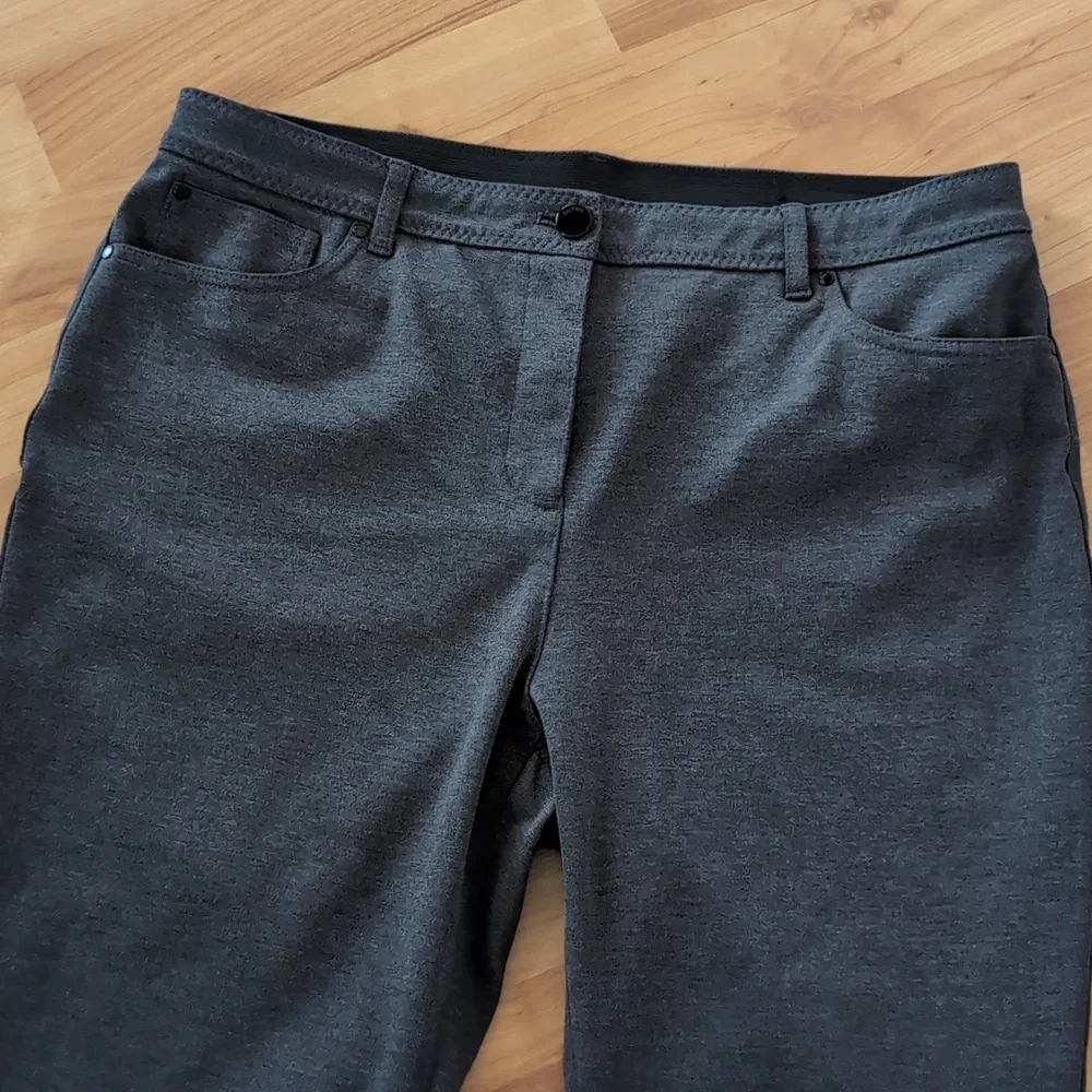 Chico's So Slimming Peyton Pant 1.5 10 Graphite Heather Grey